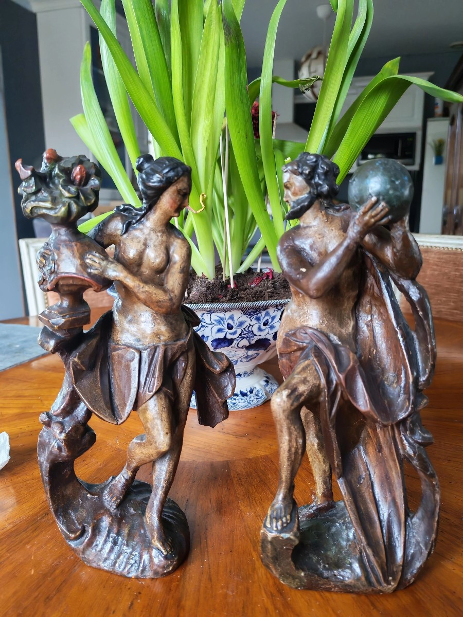 Decorative Pendant Of An Allegorical Figure In Carved Wood With Polychrome Patina, Neoclassical Style - 18th Century