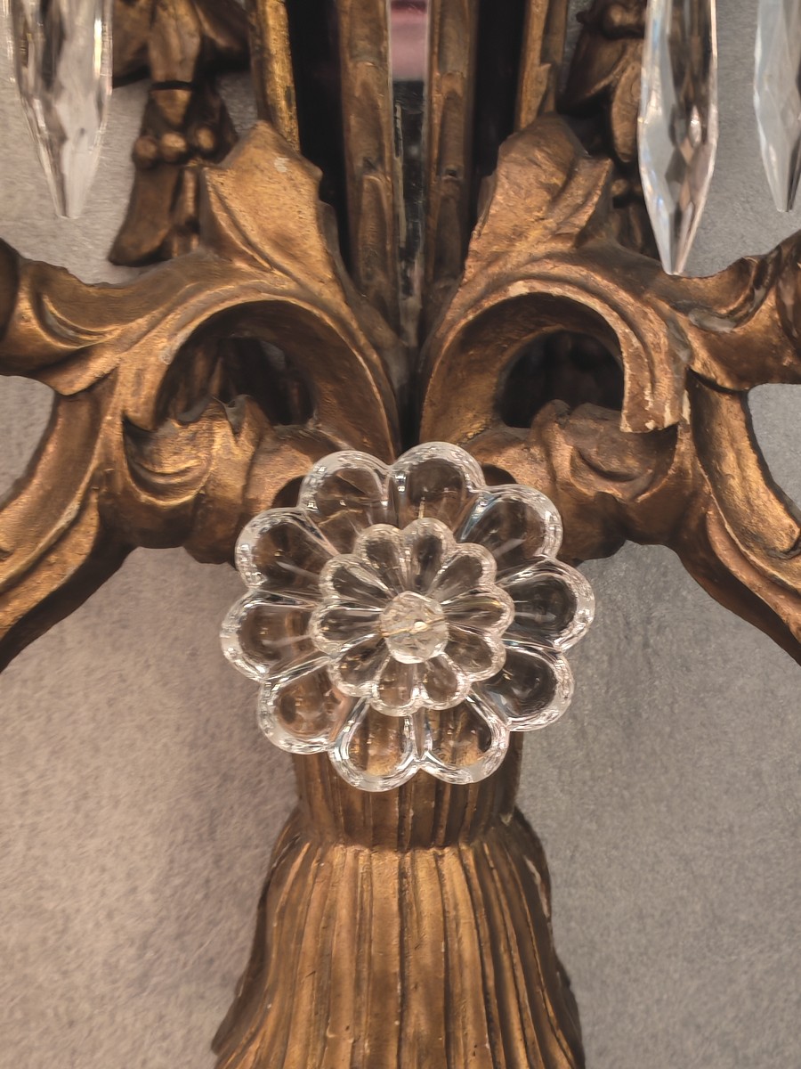 Pair Of Large Italian Wall Sconces In Carved Giltwood, Venetian Blue Glass - 19th Century -photo-2