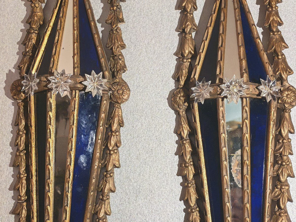 Pair Of Large Italian Wall Sconces In Carved Giltwood, Venetian Blue Glass - 19th Century -photo-4