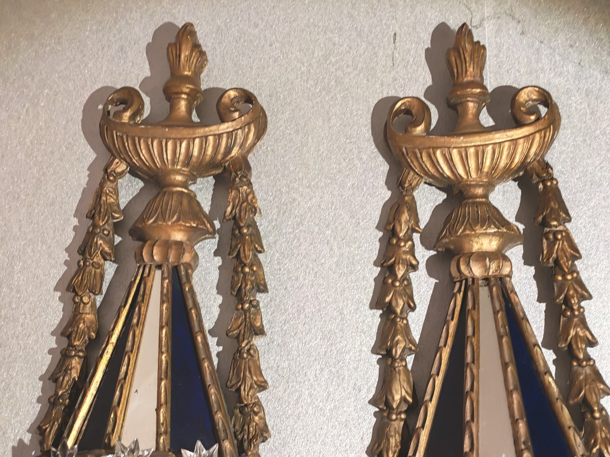 Pair Of Large Italian Wall Sconces In Carved Giltwood, Venetian Blue Glass - 19th Century -photo-5