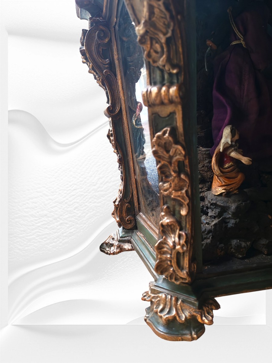 19th Century Baroque Devotional Reliquary-photo-1