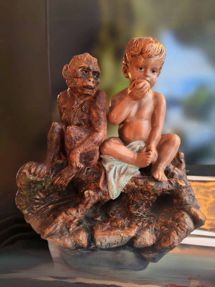 Sculpture en terre cuite polychrome signée par le maître Egoise, titré égoïst XIX
