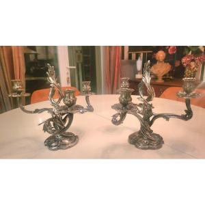 Paire de Candélabres de style Rocaille en bronze argenté de Victor Saglier 