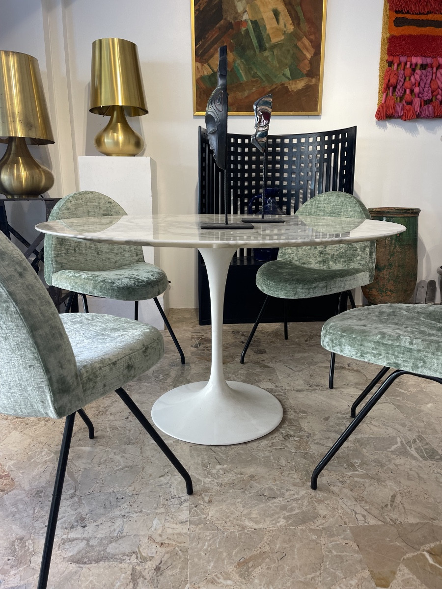 Knoll Table