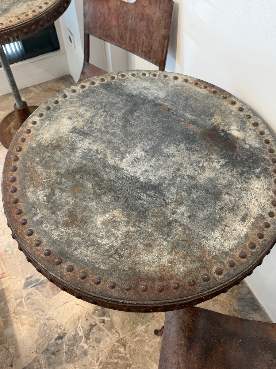 Paire de guéridons anciens en métal-photo-3