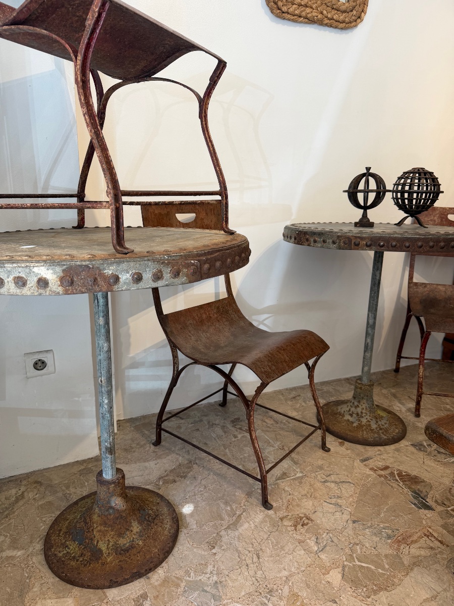 Paire de guéridons anciens en métal-photo-3