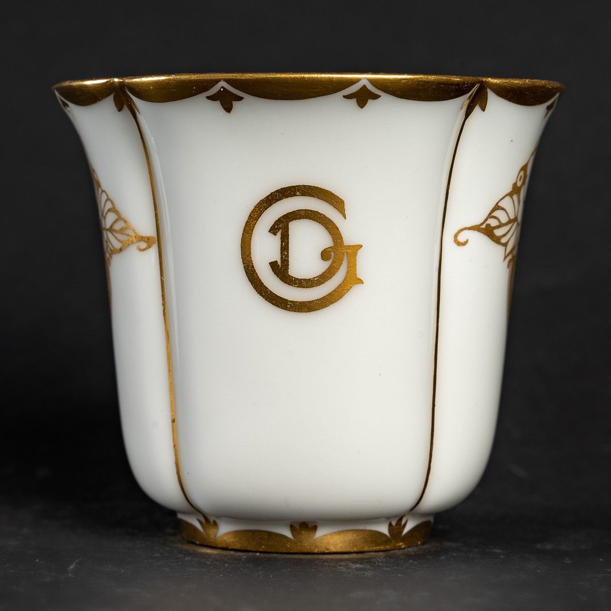 Tasse Sèvres Art Déco (1930 )   blanche et or-photo-3