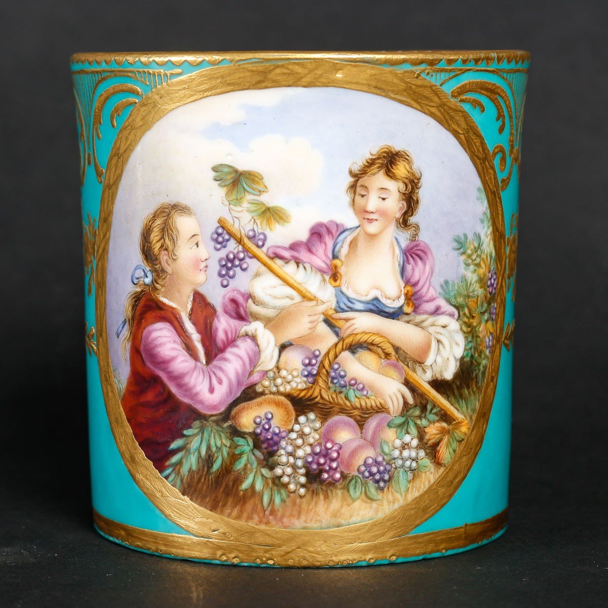 Tasse " scène galante aux raisins" pâte tendre Sèvres-photo-4