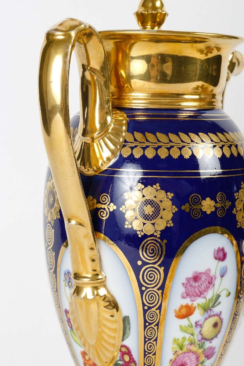 12 Cups + 1 Coffee Maker: Paris 1810 "désarnaux At The Crystal Staircase In Paris"-photo-2
