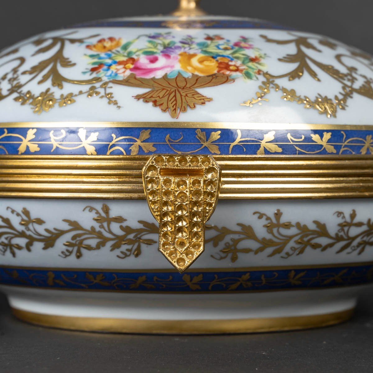 Le Tallec “blue Baron Jourdan Candy Box”-photo-3