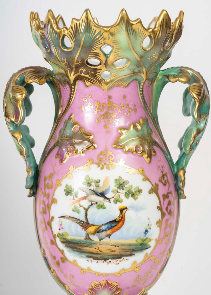 Paire de Vases  Roses et Verts "Paris  1835 " aux Fleurs et Oiseaux-photo-3