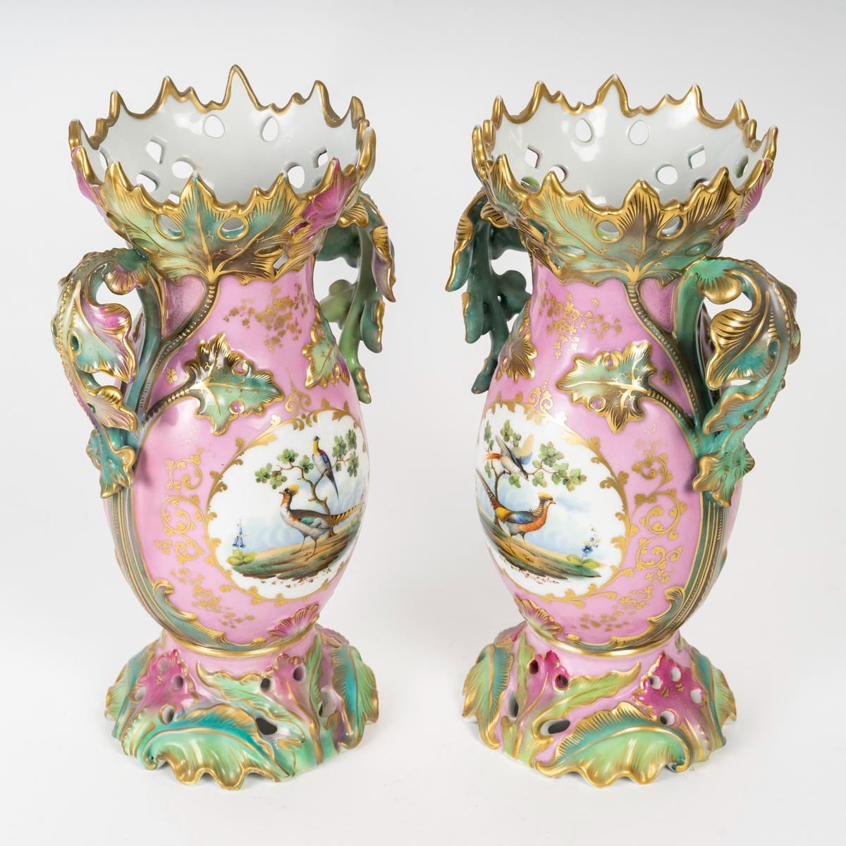 Paire de Vases  Roses et Verts "Paris  1835 " aux Fleurs et Oiseaux-photo-4