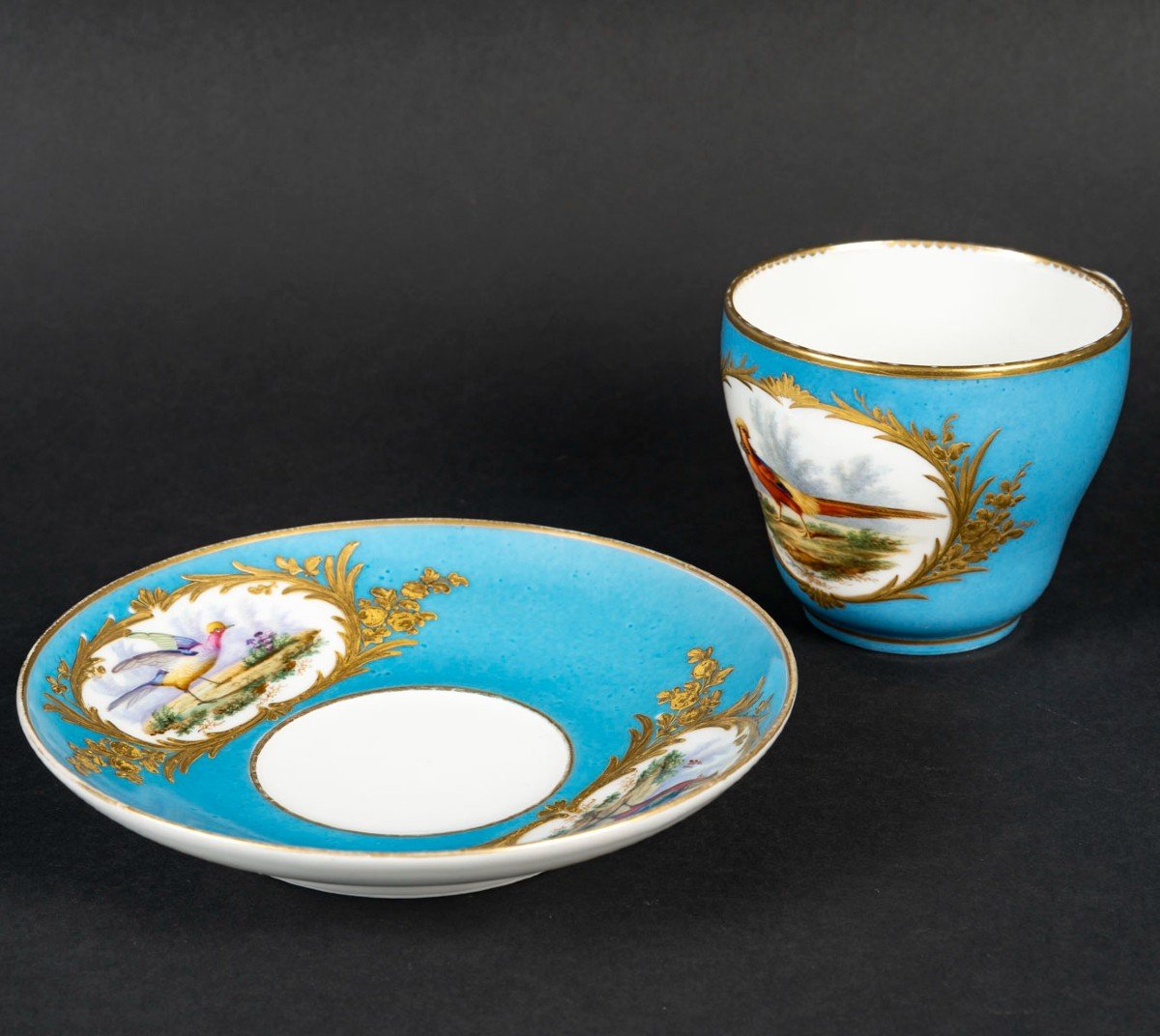 Grande Tasse Paris " Boyer" Aux Oiseaux Polychromes Sur Fond Bleu Céleste( 1840),-photo-4