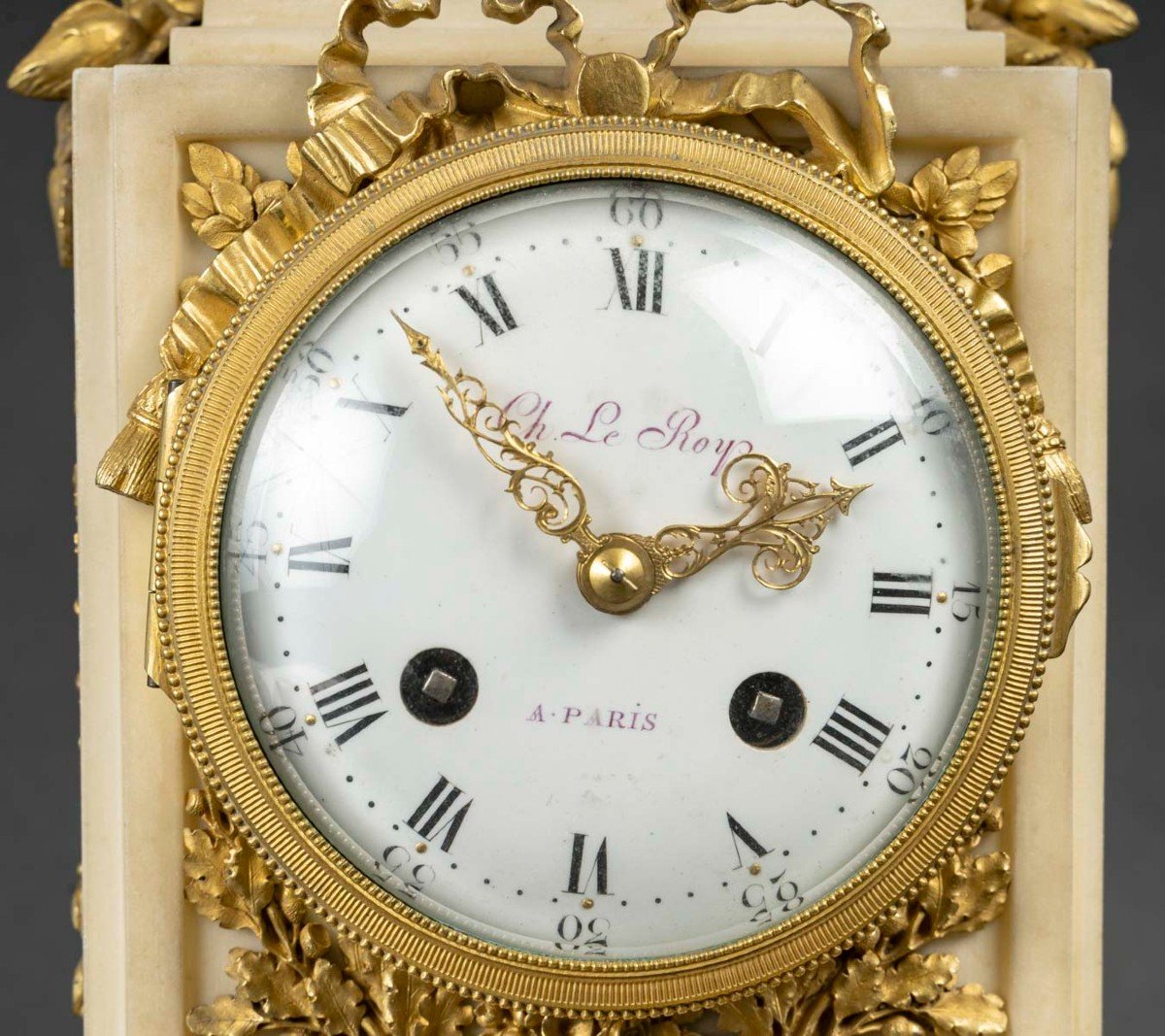 Pendule Borne  "Charles Le Roy à Paris  St  Louis XVI ( Blanche et Or )-photo-4
