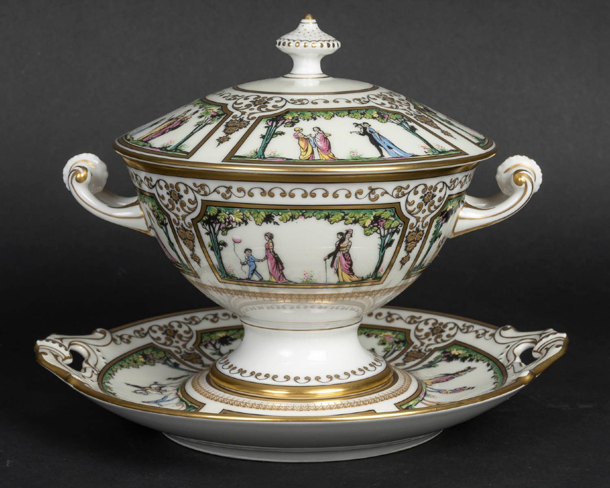 Drageoir porcelaine " Promenade au Palais Royal Raynaud "