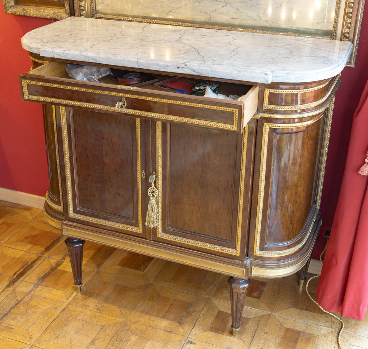 Commode de  Style Louis XVI  demi lune-photo-4