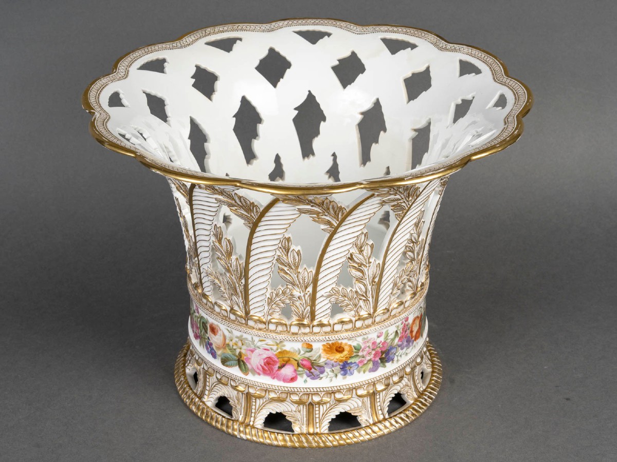 Grande Corbeille en porcelaine de Sèvres 1849-photo-4