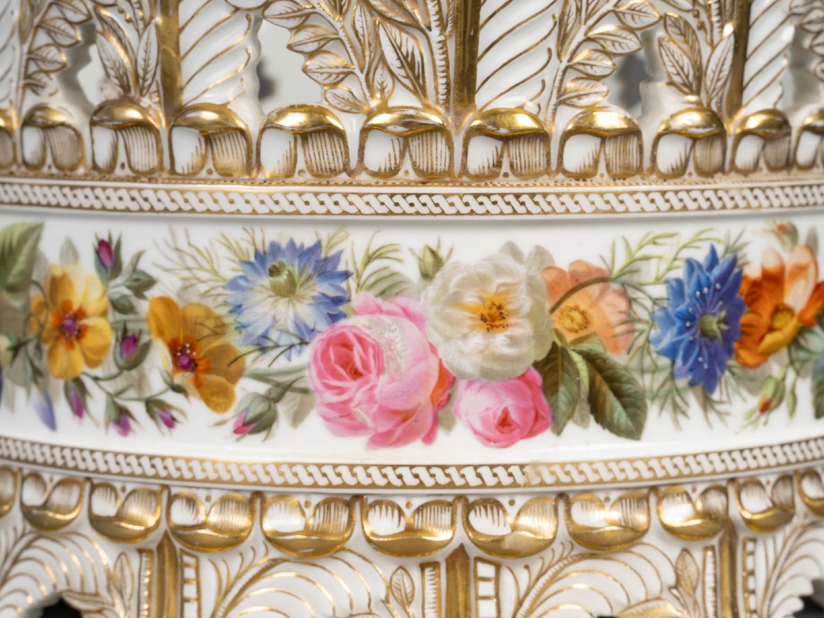 Grande Corbeille en porcelaine de Sèvres 1849-photo-3
