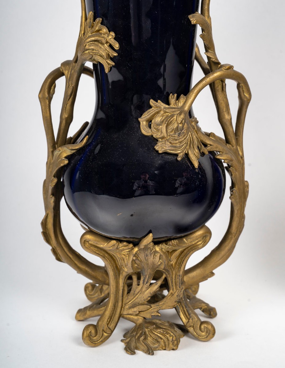 Paire de Vases cornet  Porcelaine bleue de Sèvres fin XIXème siècle-photo-4