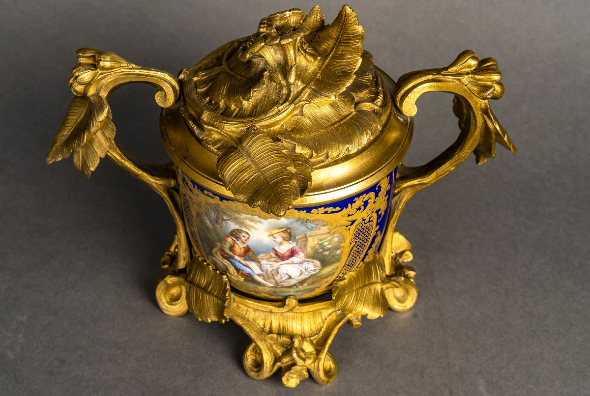 Covered Pot In Sèvres Blue Porcelain And Gilded Bronze, 19th Century-photo-3