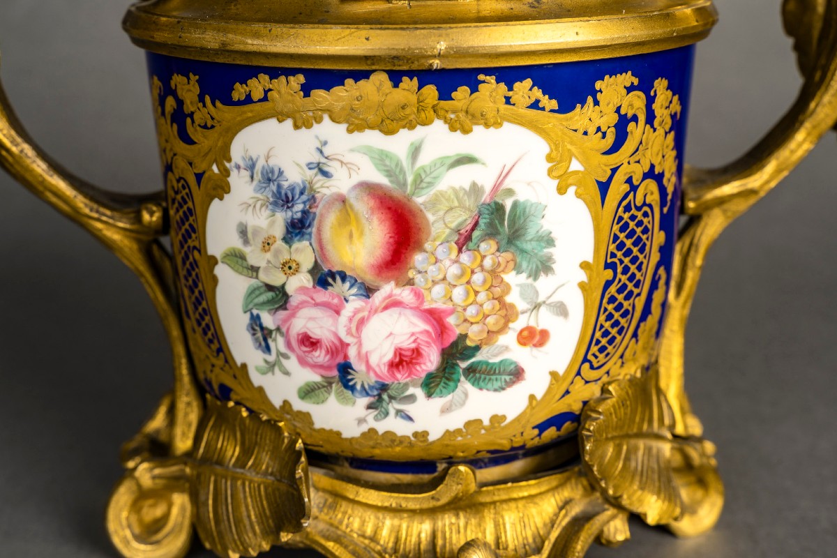Covered Pot In Sèvres Blue Porcelain And Gilded Bronze, 19th Century-photo-5
