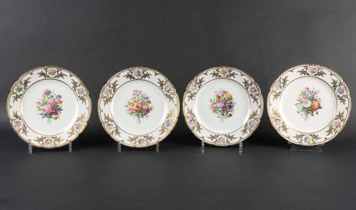 Four Paris Porcelain Plates "feuillet" 1814