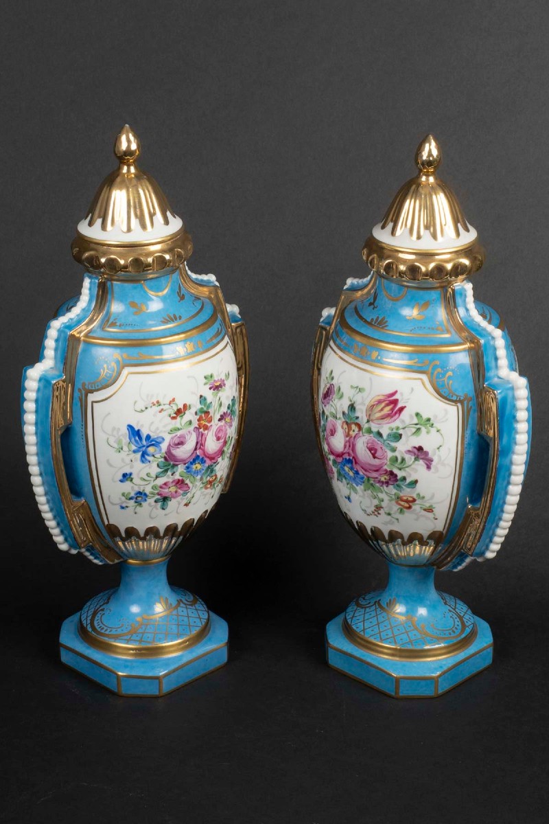 Pair Of Celestial Blue Covered Vases At. Le Tallec Paris-photo-3