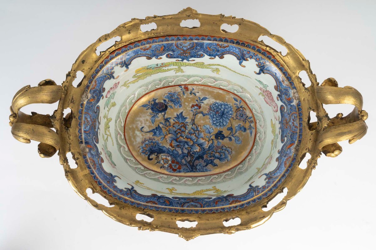 Large Blue And Gold Cup With Peonies And Dragons, 19th Century-photo-2