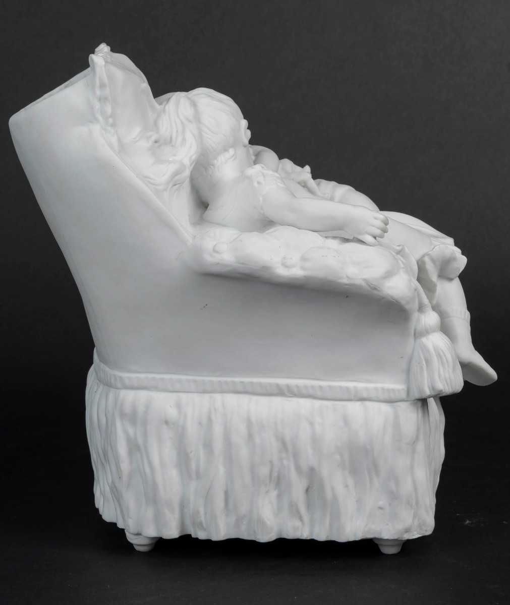 Biscuit "Deux enfants sur un fauteuil"-photo-4