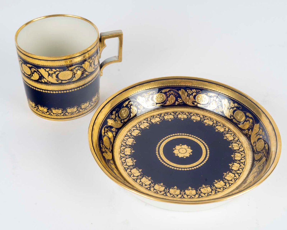 Tasse Bleu de four et Or  (fin XVIII ) "Vienne "-photo-2
