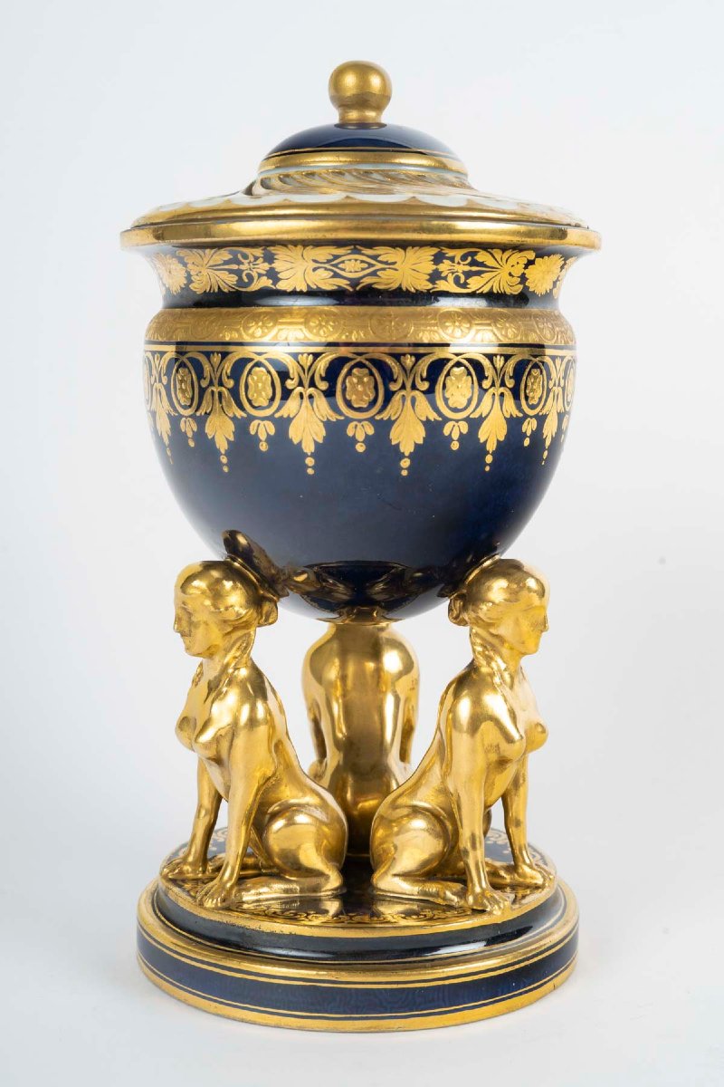 Lidded Bowl With Three Sphinxes, Vienna, 1810-photo-4