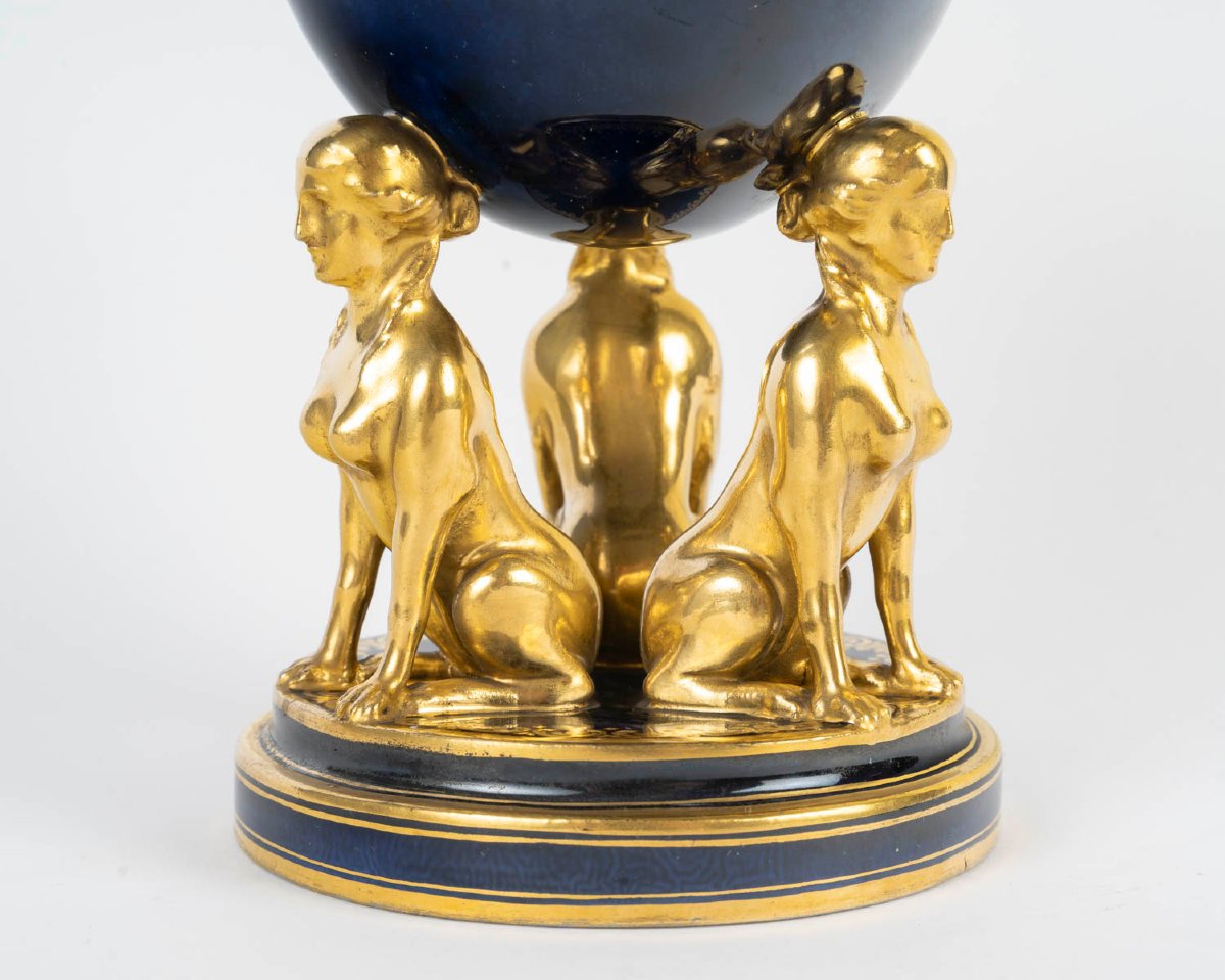 Lidded Bowl With Three Sphinxes, Vienna, 1810-photo-1