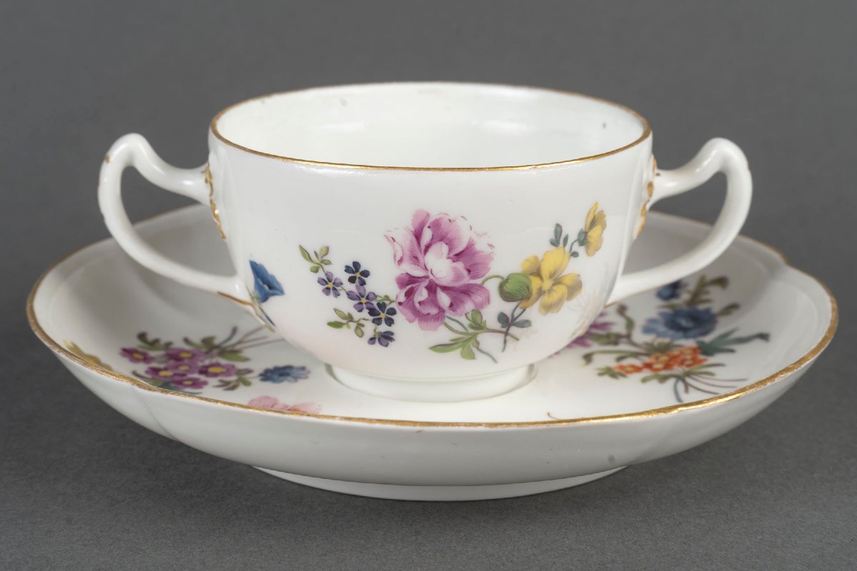 Meissen Cup With A Floral Design And Two Upward-curving Handles (late 18th Century)