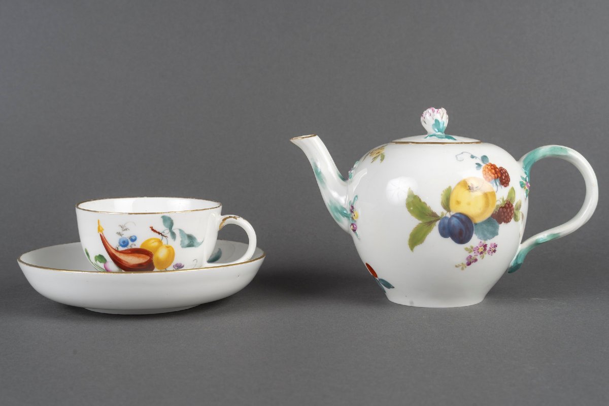 Ensemble Théière et Tasse Meissen XIXème ( Décor aux fruits )