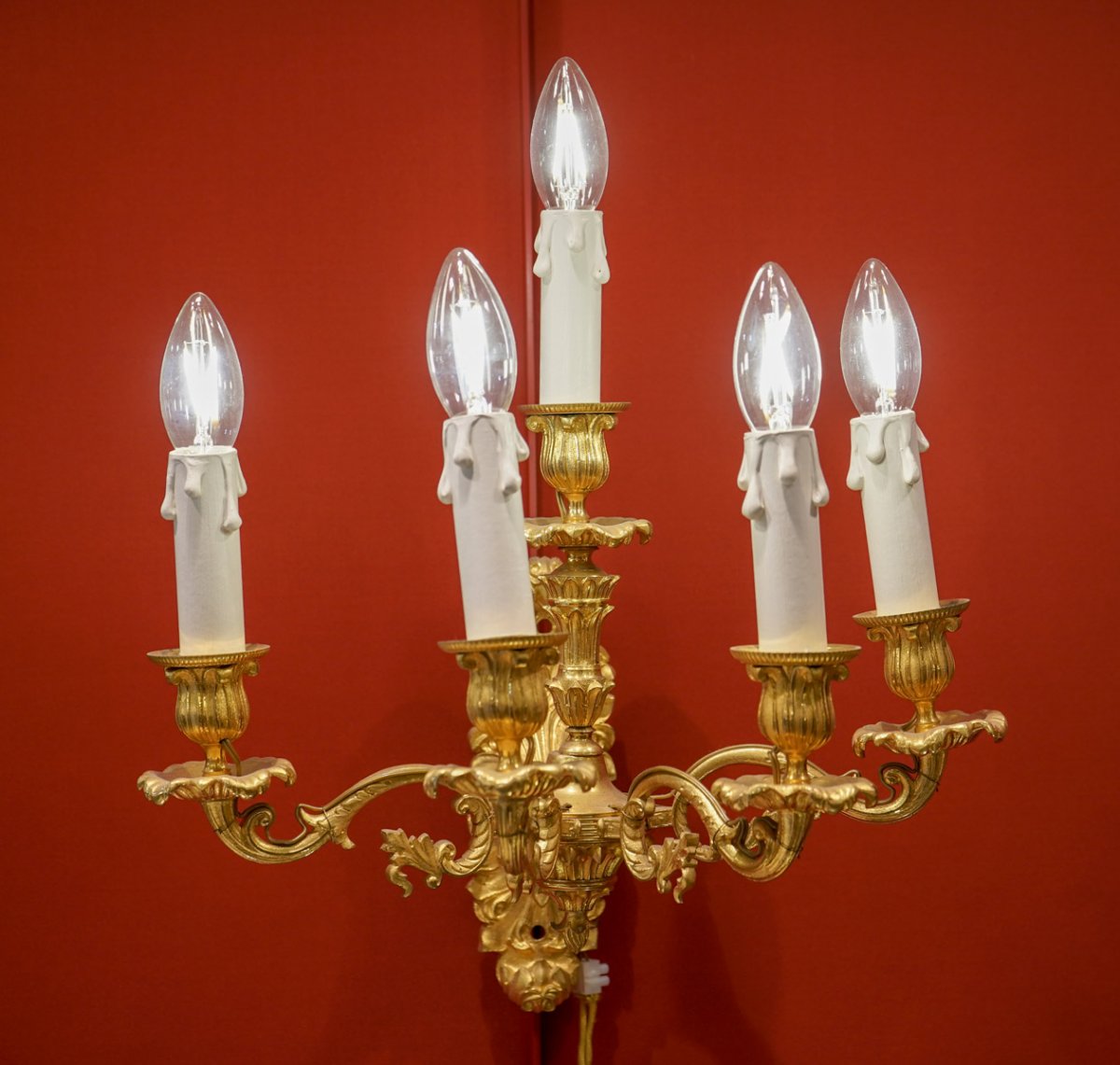 Paire d'Appliques Enbronze Doré à 5 Bras De Lumières (xix)