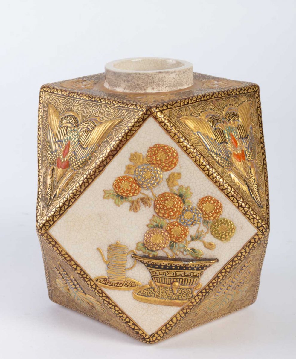 Small Satsuma Earthenware Vase (japan) Meiji Period-photo-1