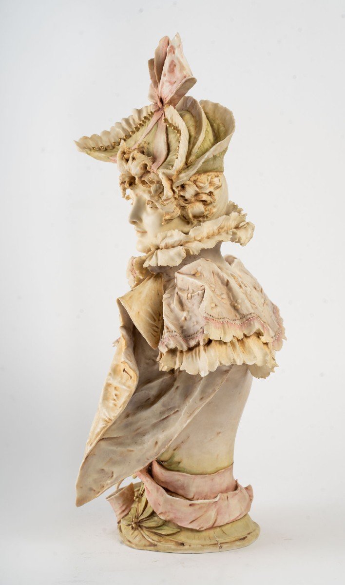 Biscuit Bust: An Elegant In A Hat (art Nouveau 1900)-photo-1