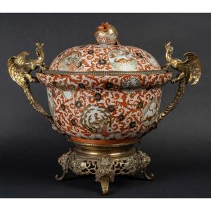 Coupe couverte  " Japon époque Meiji (1868/1912 )