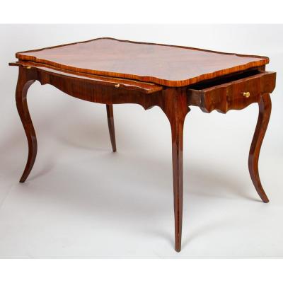 Living Room Coffee Table (late 19th Century)