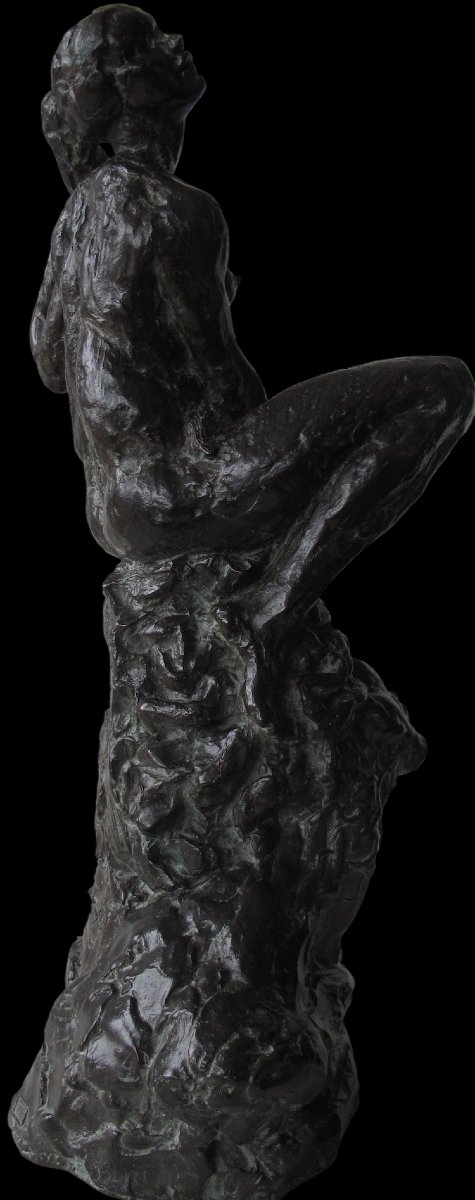 A Commanding Embrace, Vigorous Modeling – Bronze Cast-photo-2