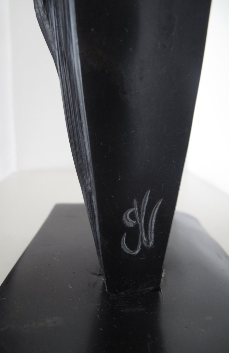 Clean Lines, A Dynamic Shape - Colette Vignier, Known As Cov -photo-2