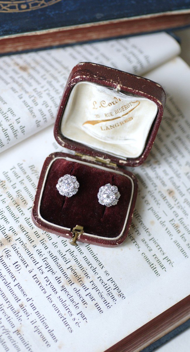 Puces d'Oreilles Marguerites Diamants 2,30 Cts Sur Or Et Platine, Edouardien