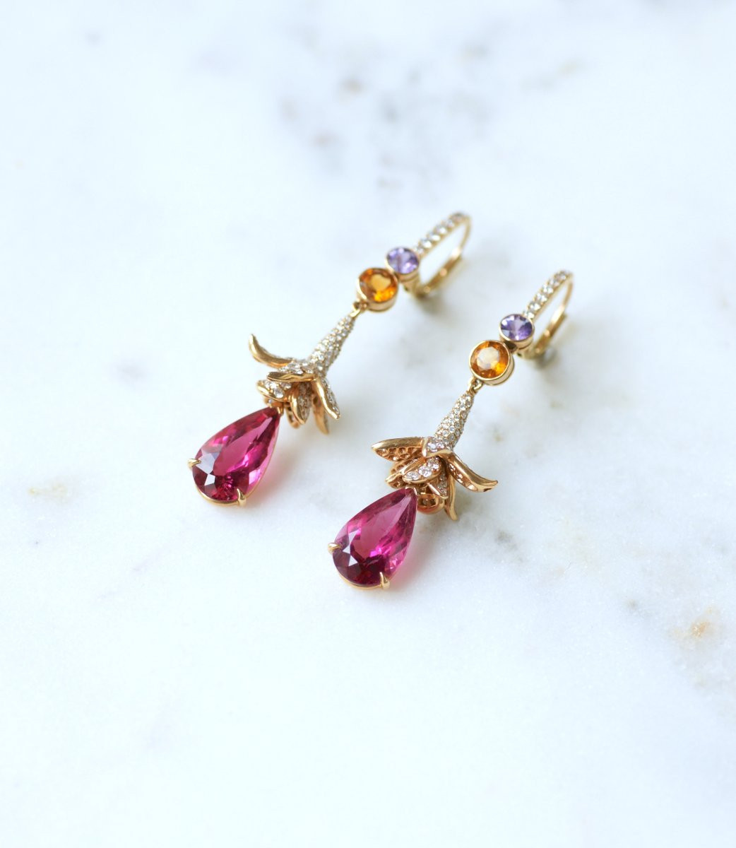 Lorenz Bäumer Long Rubellite, Sapphire, Heliodor And Diamond Earrings In Yellow Gold-photo-3