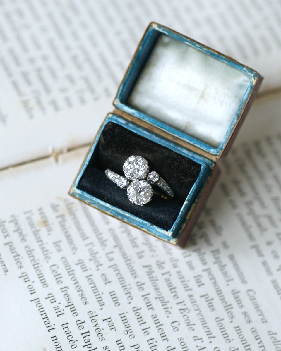 Bague Ancienne Toi et Moi Diamants 2,60 Cts sur Or Jaune et Platine