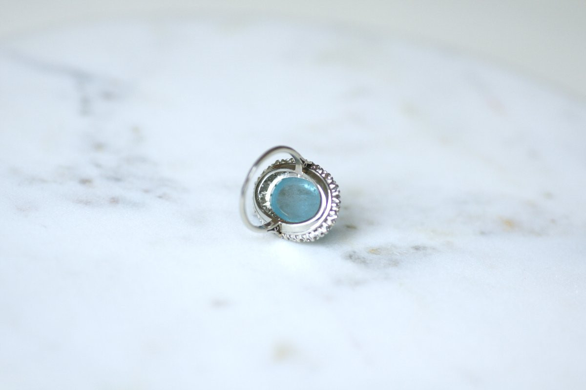 Art Deco Cluster Ring With Aquamarine Cabochon And Diamonds On Gold And Platinum-photo-1
