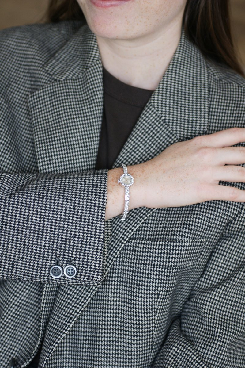 Montre Bracelet de Dame Astral Diamants 5,70 Cts sur Or Blanc Années 60-photo-2