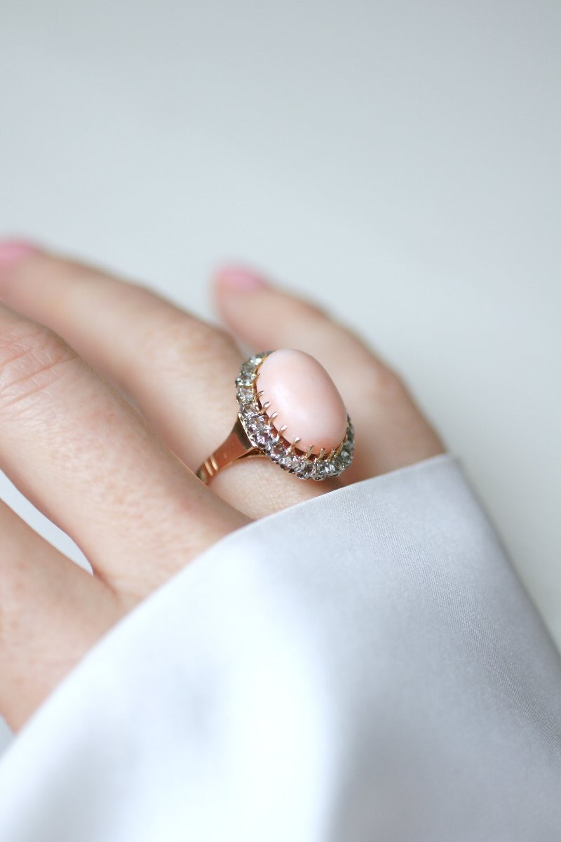 Bague Marguerite Belle Epoque Corail Peau d'Ange Entourage Diamants-photo-6