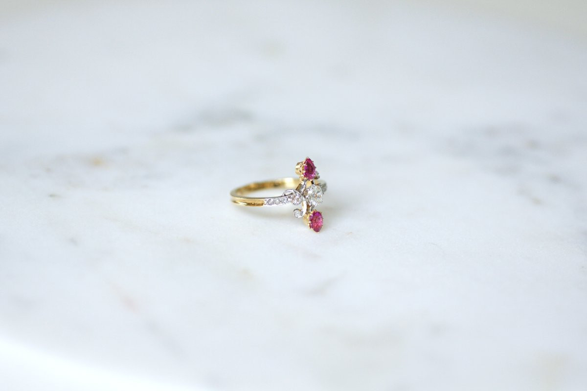 Bague Toi et Moi Belle Epoque Rubis Poire et Diamants sur Or Jaune et Platine-photo-4