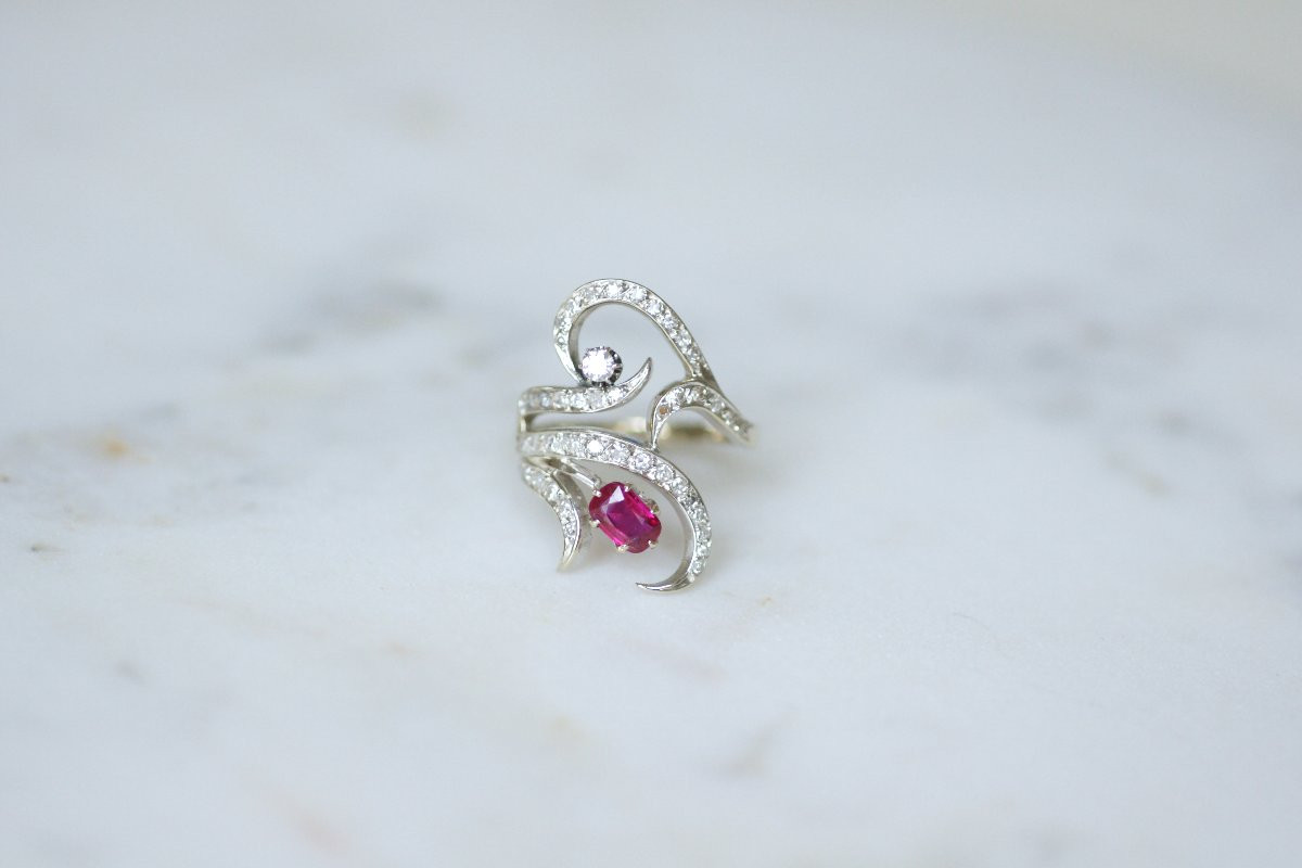 Arabesque Ring With Unheated Burmese Ruby And Diamonds On White Gold-photo-2