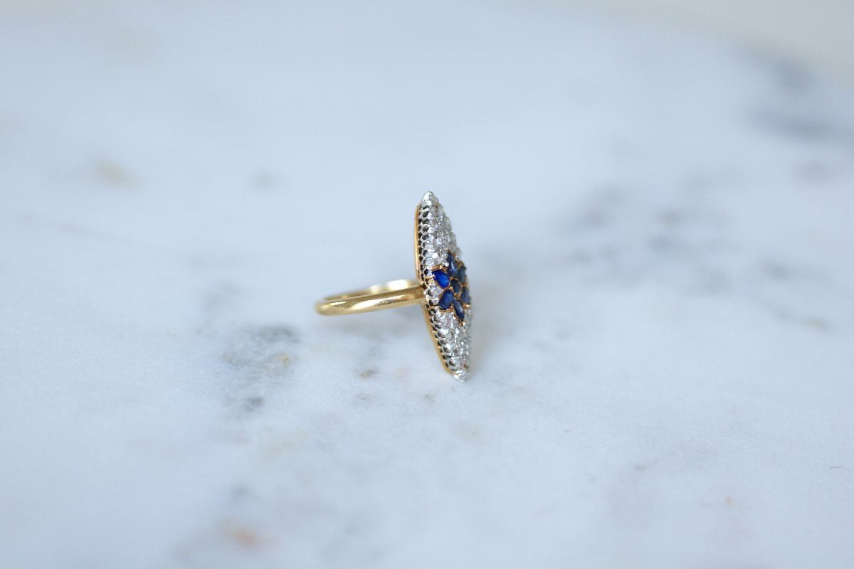 Bague Ancienne Marquise Etoile Saphir Entourage Diamants sur Or Jaune et Platine-photo-2